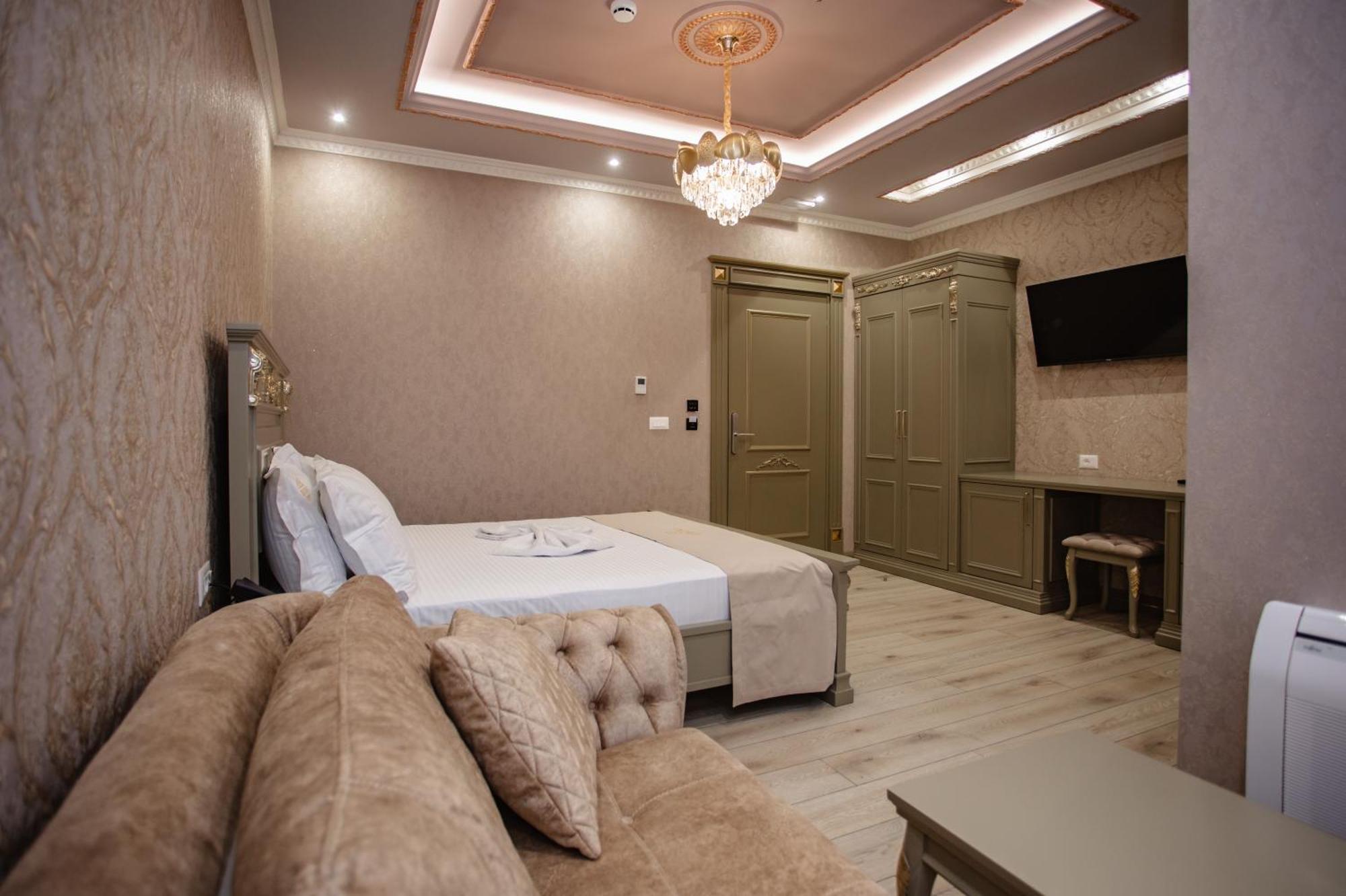 Ervini Boutique Hotel Shkodër Exteriör bild