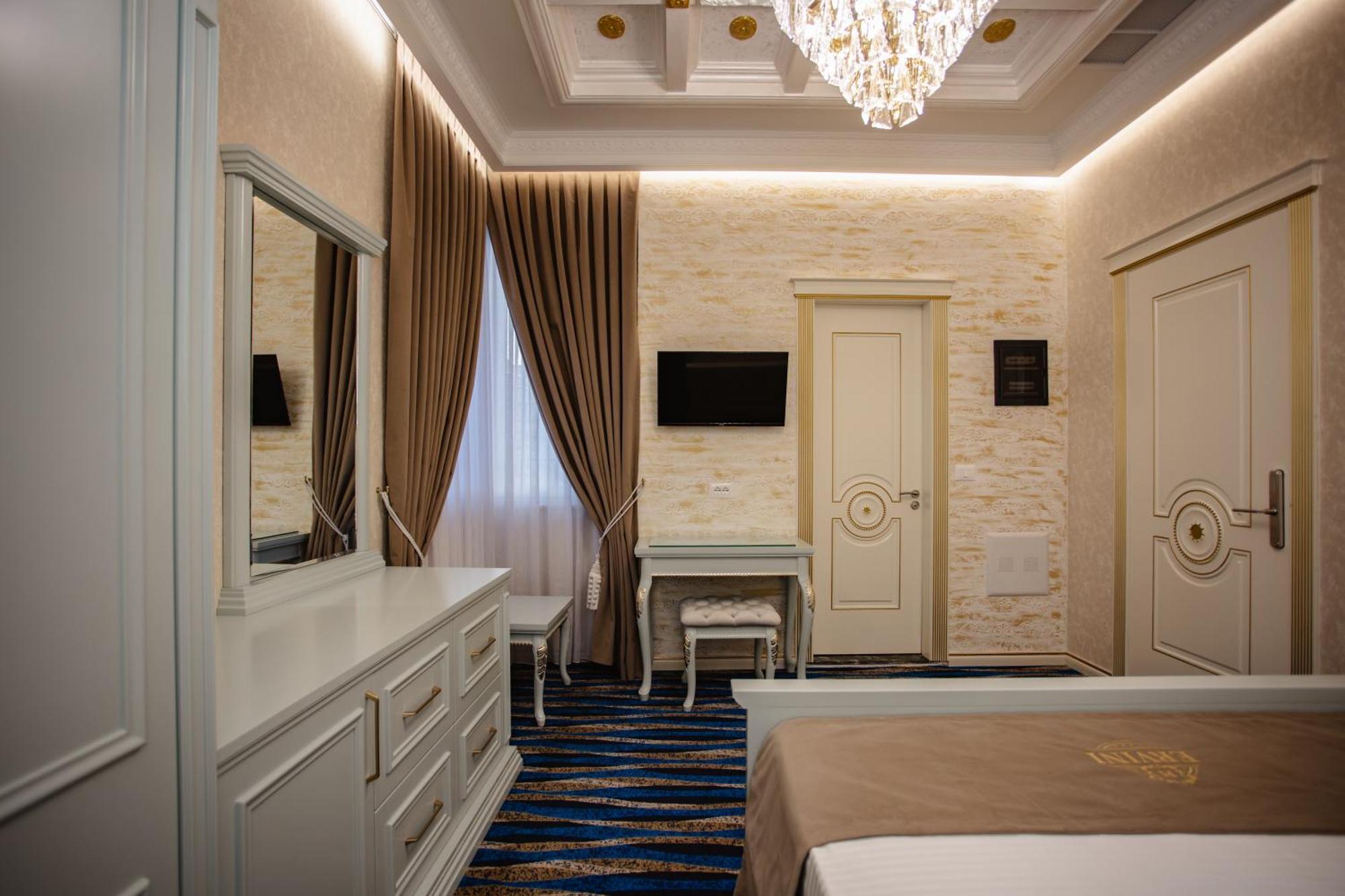 Ervini Boutique Hotel Shkodër Exteriör bild