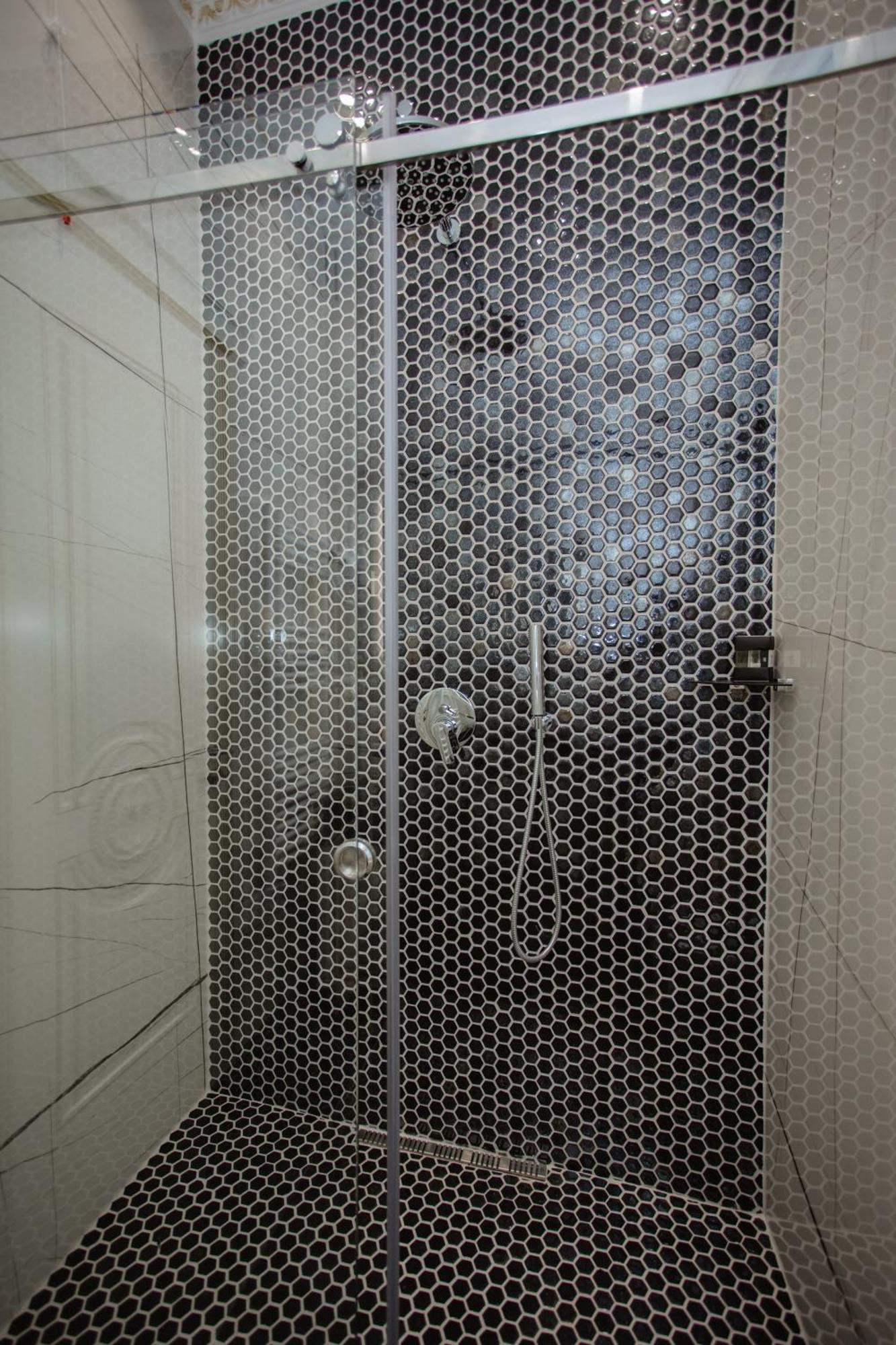 Ervini Boutique Hotel Shkodër Exteriör bild