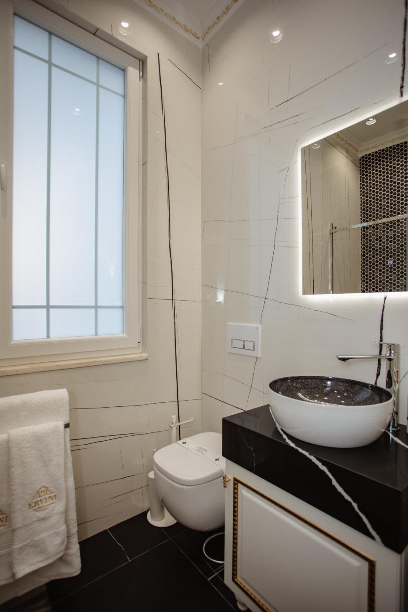 Ervini Boutique Hotel Shkodër Exteriör bild