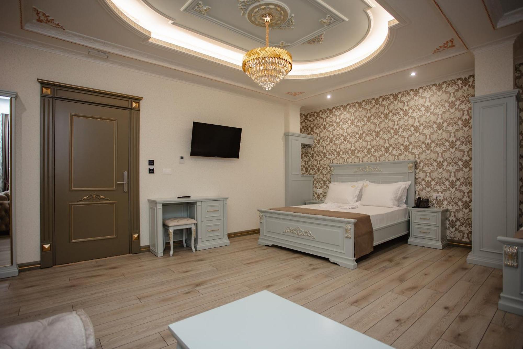 Ervini Boutique Hotel Shkodër Exteriör bild